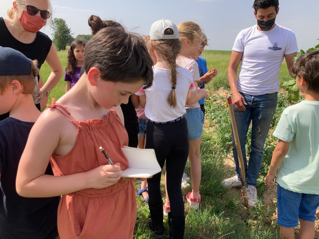 Mee het veld op! - Plattelandsklassen vzw